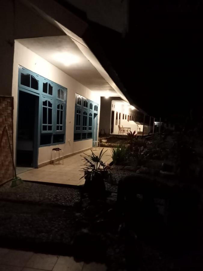 The Village Rua Beach Homestay 外观 照片