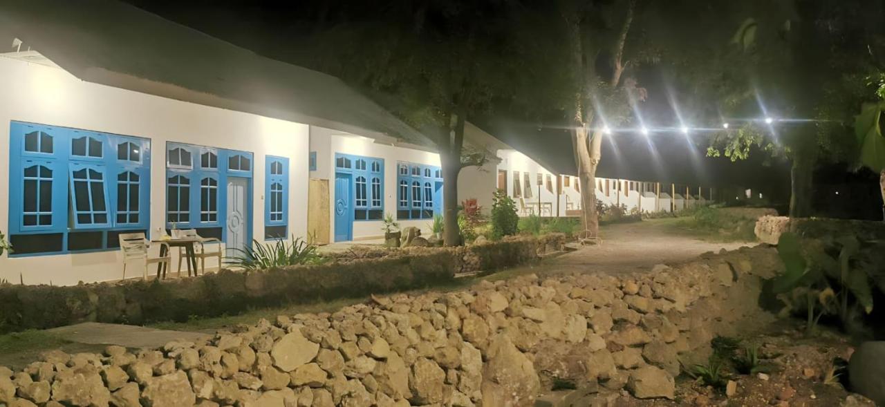 The Village Rua Beach Homestay 外观 照片